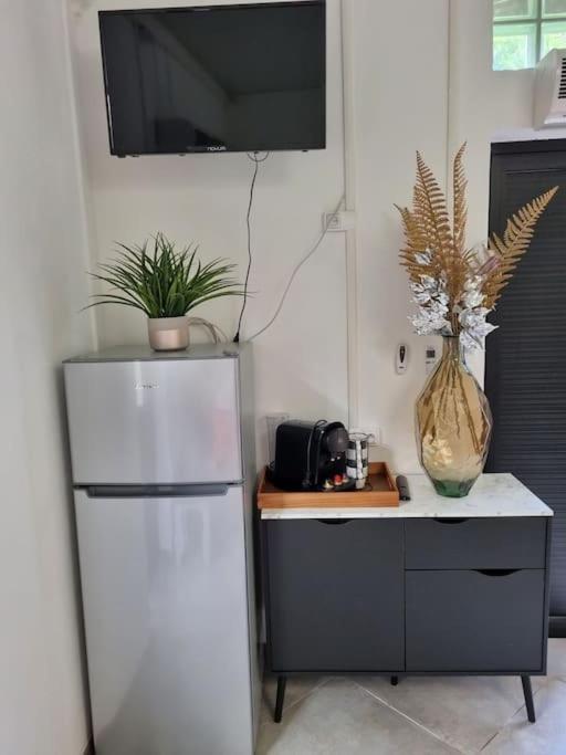 Charmant Logement A L'Ermitage Les Bains La Saline Le Bains Ngoại thất bức ảnh